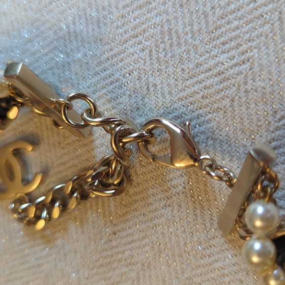 CHANEL Pearl Leather Chain Choker Necklace - Picture 5 of 6